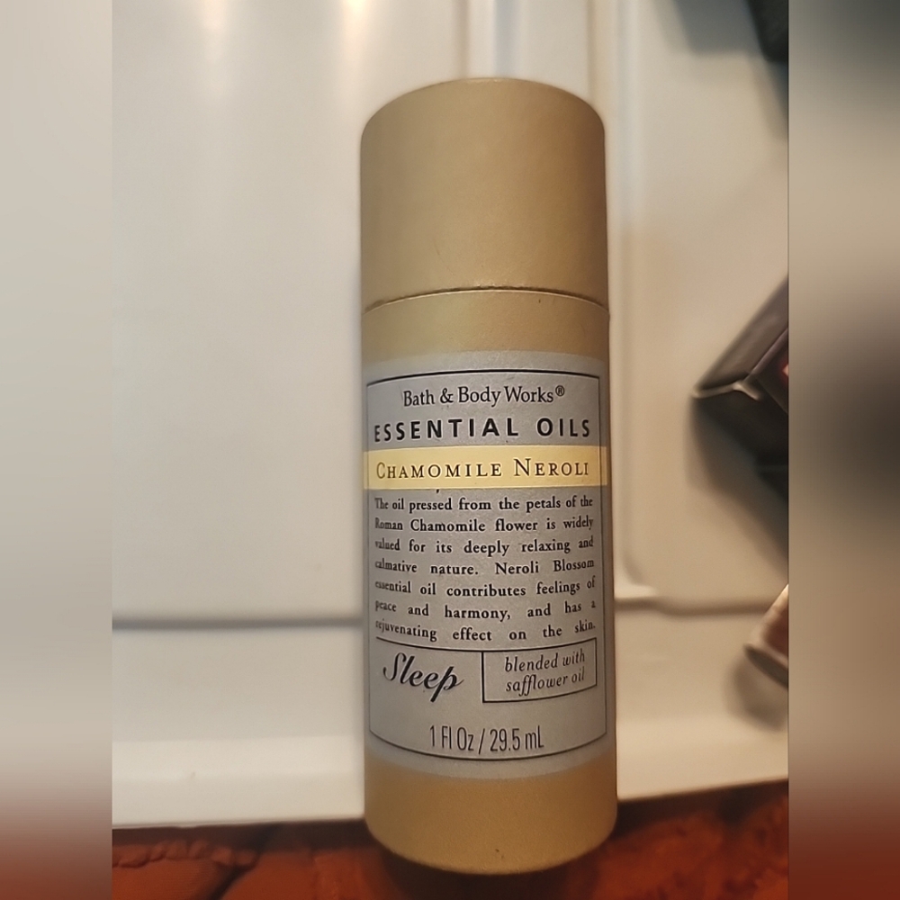 Bath and Body Works Essential Oil in Chamomile Neroli